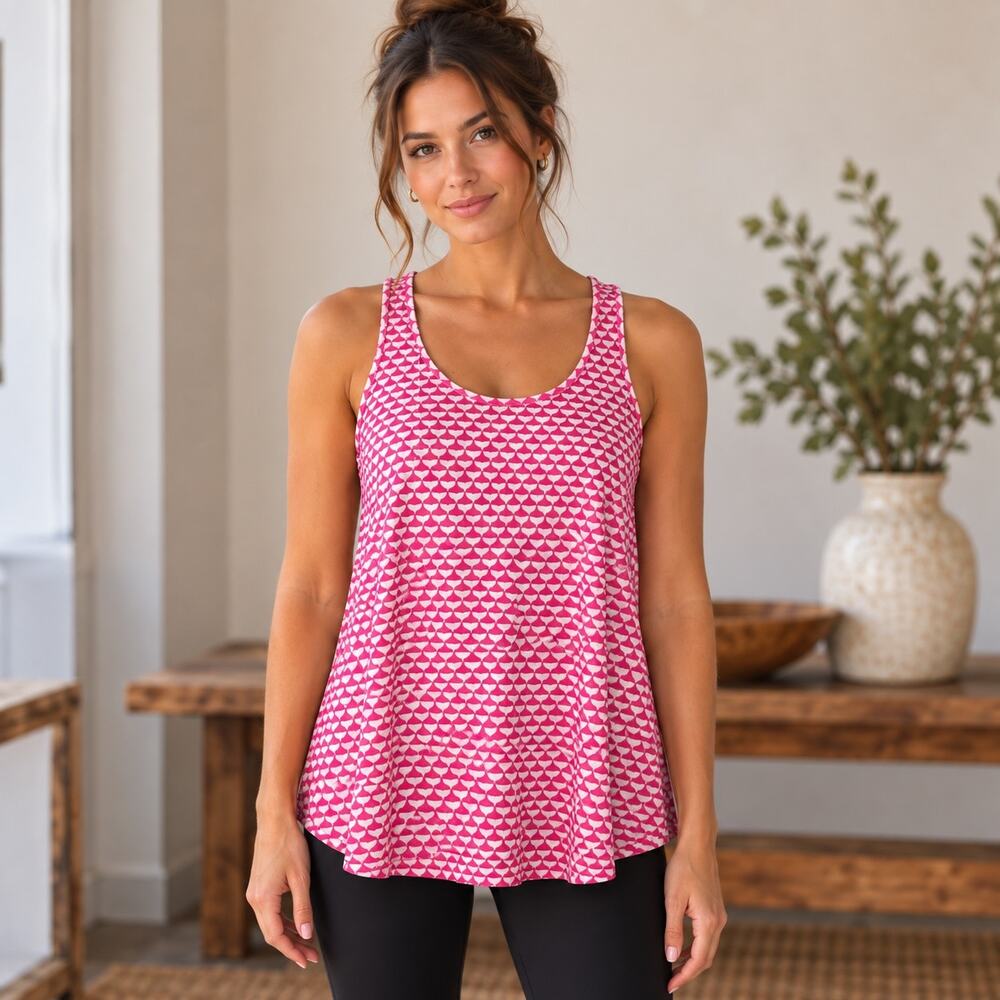 Vineyard Vines Pink & White Whale Tail Print Tank XS